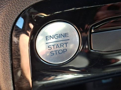 Used 2023 Ford Escape ST-Line w/ Tech Pack #1 AWD/4WD image 23