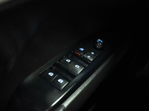 Used 2020 Toyota Camry SE w/ Carpet Mat Package FWD image 27
