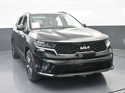 Used 2023 Kia Sorento S FWD image 9