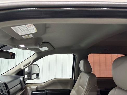 Used 2019 Ford F250 XL w/ Camper Package RWD image 15