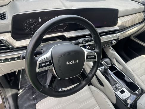Used 2023 Kia Telluride SX Prestige AWD/4WD image 16