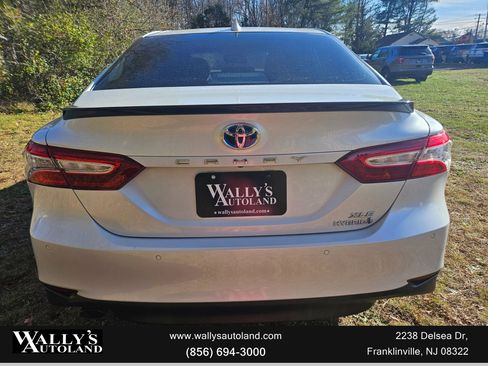 Used 2020 Toyota Camry XLE w/ Driver Assist Package image 19