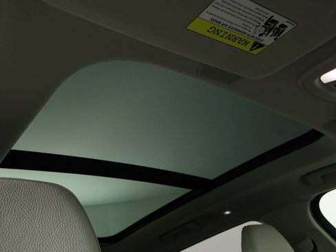 Certified 2025 Volvo XC90 T8 Plus w/ Protection Package Premier AWD/4WD image 23