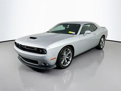 Used 2022 Dodge Challenger GT RWD image 3