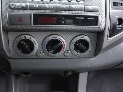 Used 2006 Toyota Tacoma V6 image 13