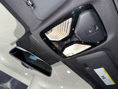 New 2026 BMW X5 xDrive40i w/ M Sport Package image 22