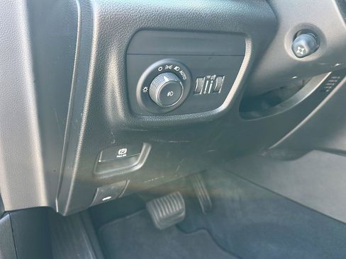Used 2023 Jeep Grand Cherokee L Limited w/ Luxury Tech Group II AWD/4WD image 15
