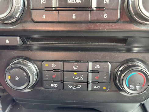 Used 2016 Ford F150 XLT w/ Equipment Group 302A Luxury image 20