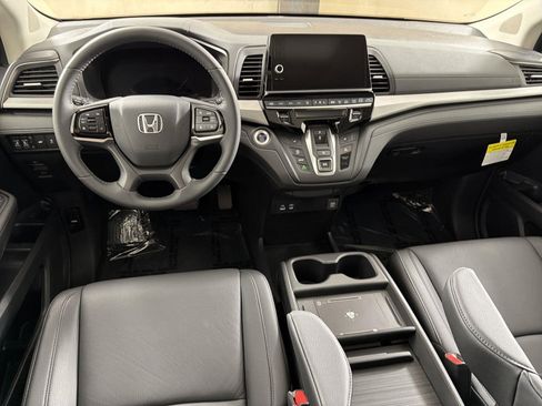 Used 2025 Honda Odyssey EX-L image 10