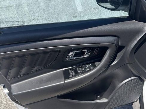 Used 2014 Ford Taurus Police Interceptor FWD image 8