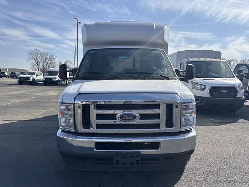 New 2025 Ford E-350 and Econoline 350 Super Duty w/ Power Equipment Group image 8
