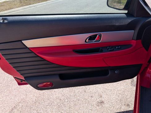 Used 2005 Ford Thunderbird Deluxe image 11