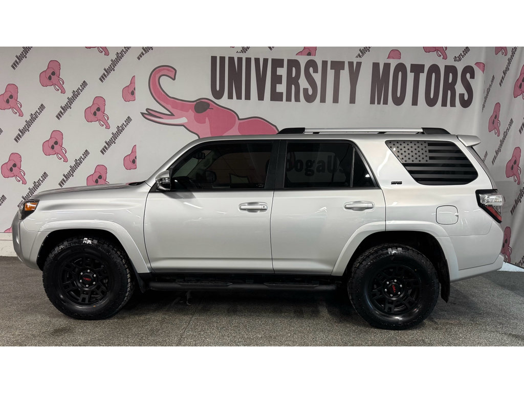Used 2023 Toyota 4Runner SR5 Premium w/ Moonroof Package RWD image 8