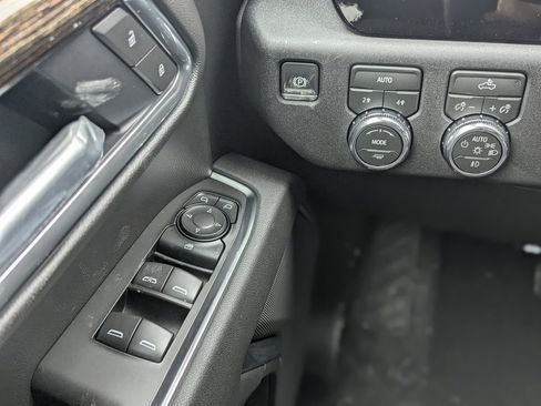 New 2026 GMC Sierra 1500 Elevation image 20
