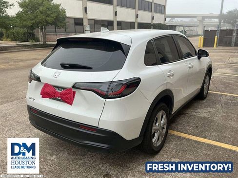 Used 2024 Honda HR-V LX image 2