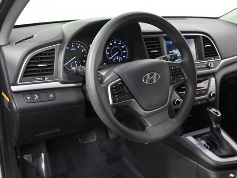 Used 2018 Hyundai Elantra SEL w/ Cargo Package FWD image 11