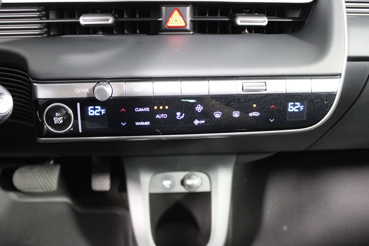 Used 2024 Hyundai Ioniq 5 SE RWD image 13