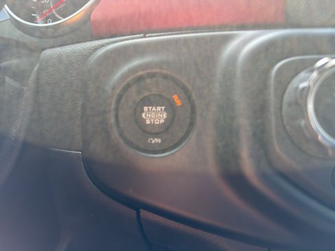 Used 2020 Jeep Gladiator Rubicon AWD/4WD image 25