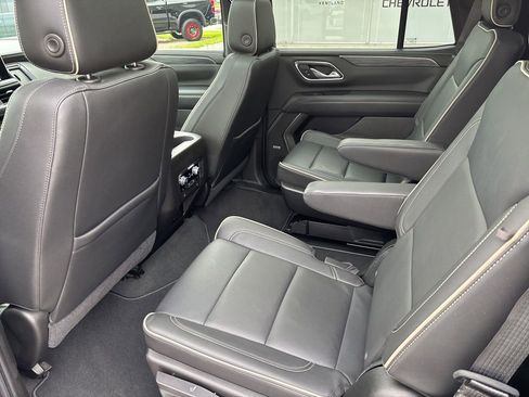 Used 2021 GMC Yukon SLT w/ SLT Luxury Plus Package AWD/4WD image 17