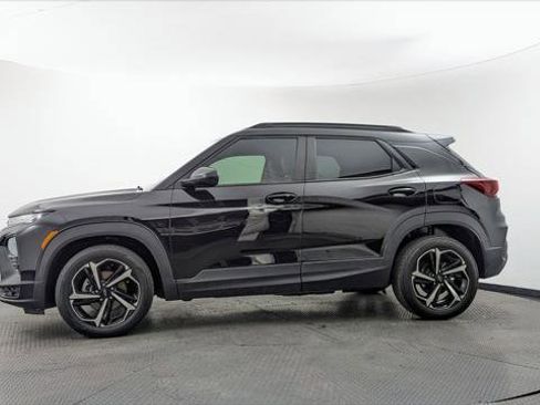 Used 2023 Chevrolet TrailBlazer RS w/ Convenience Package FWD image 3