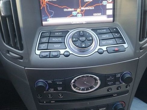 Used 2013 INFINITI G37 x w/ Premium Pkg image 12