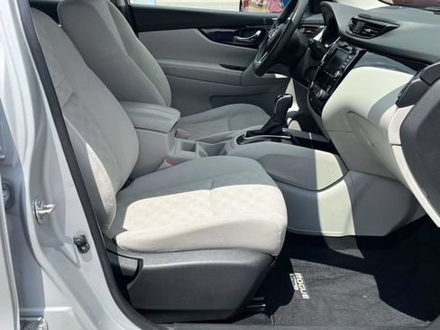 Used 2020 Nissan Rogue Sport SV AWD/4WD image 23