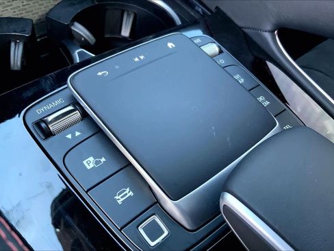 Used 2025 Mercedes-Benz GLE 53 AMG 4MATIC image 33