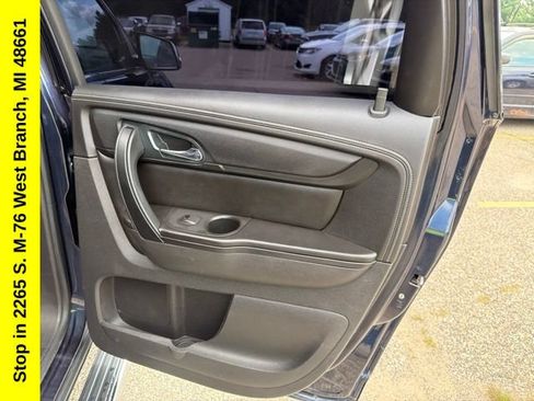Used 2017 Chevrolet Traverse LT w/ Style and Technology Package FWD image 42