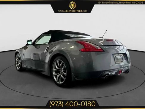 Used 2014 Nissan 370Z Touring image 4