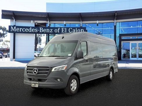 New 2025 Mercedes-Benz Sprinter 2500 image 1
