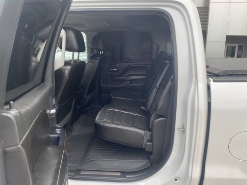 Used 2017 GMC Sierra 1500 Denali w/ Denali Ultimate Package AWD/4WD image 11
