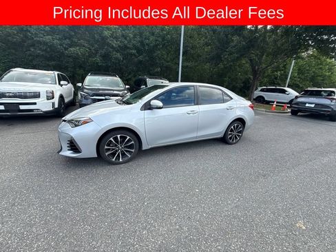 Used 2017 Toyota Corolla SE w/ Carpet Mat Package (TMS) FWD image 5
