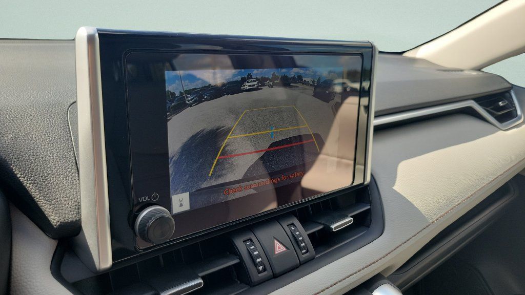 Used 2024 Toyota RAV4 XLE Premium FWD image 18
