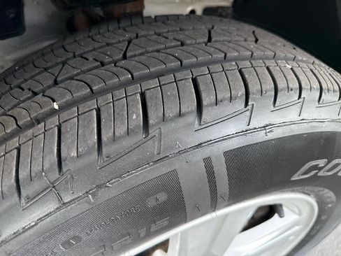 Used 2017 Chevrolet Trax LT AWD/4WD image 26