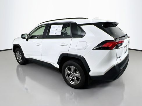 Used 2025 Toyota RAV4 LE AWD/4WD image 8