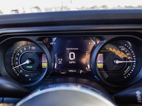 Used 2024 Jeep Wrangler Unlimited Sahara AWD/4WD image 28