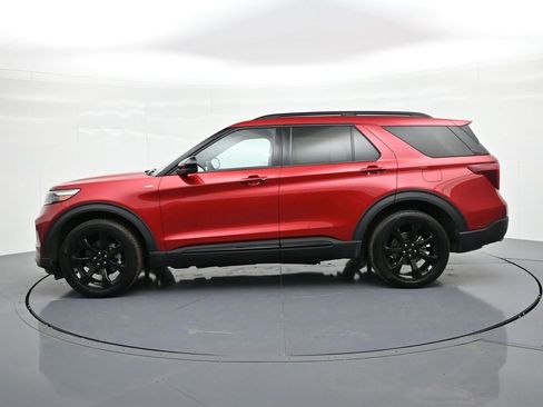 Used 2022 Ford Explorer ST-Line w/ Class IV Trailer Tow Package AWD/4WD image 9