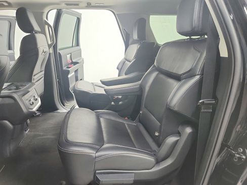 Used 2025 Ford Expedition Max Platinum AWD/4WD image 35