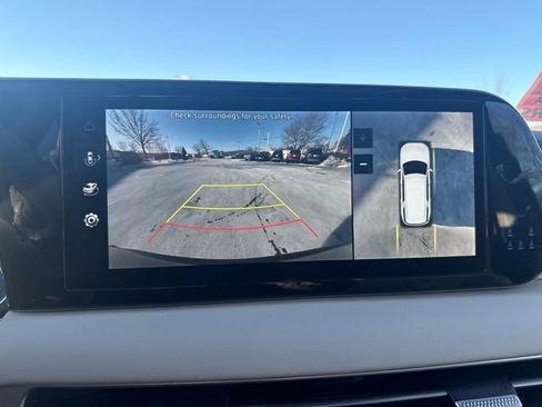 Used 2023 Hyundai Palisade Limited AWD/4WD image 39