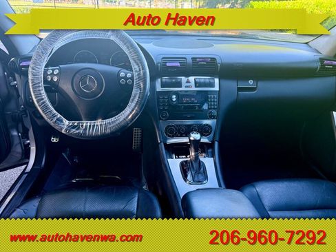 Used 2005 Mercedes-Benz C 230 Sedan image 10