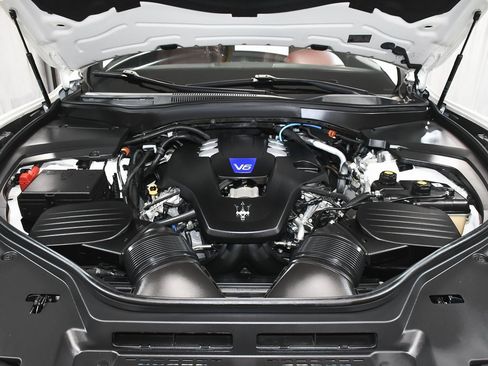 Used 2022 Maserati Levante Modena image 66