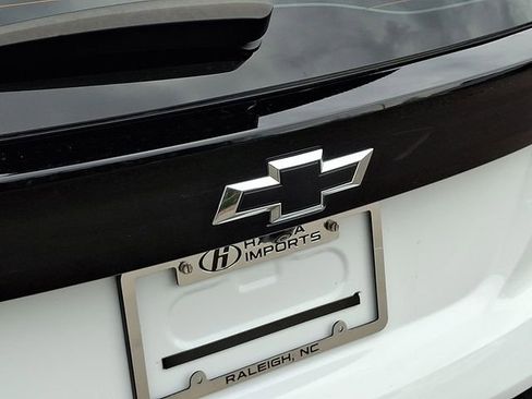 Used 2023 Chevrolet Bolt EUV Premier w/ Sun & Sound Package image 37