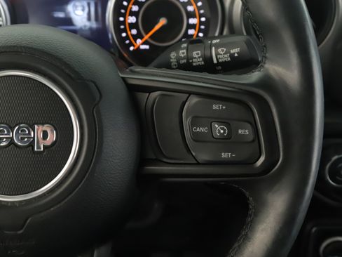 Used 2021 Jeep Wrangler Unlimited Sport AWD/4WD image 9