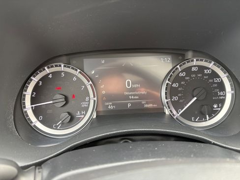 Certified 2023 Toyota Highlander XLE image 4