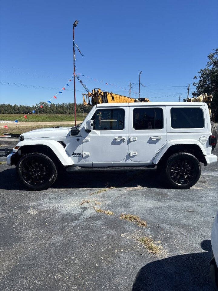 Used 2021 Jeep Wrangler Unlimited Sahara AWD/4WD image 3