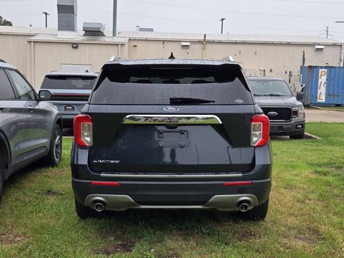 Used 2023 Ford Explorer Limited w/ Limited Technology Package image 5