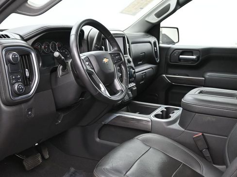 Used 2021 Chevrolet Silverado 1500 LTZ RWD image 10