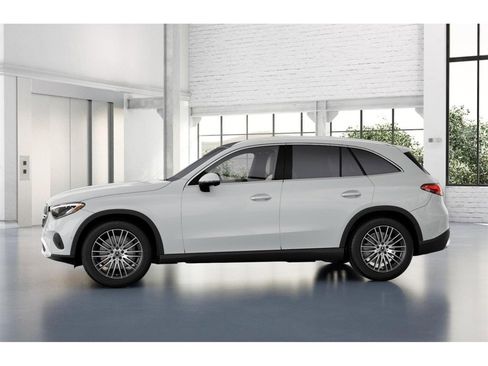 New 2026 Mercedes-Benz GLC 300 4MATIC image 35