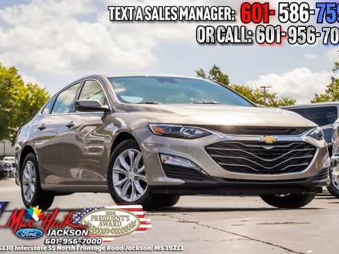 Used 2025 Chevrolet Malibu LT FWD image 2