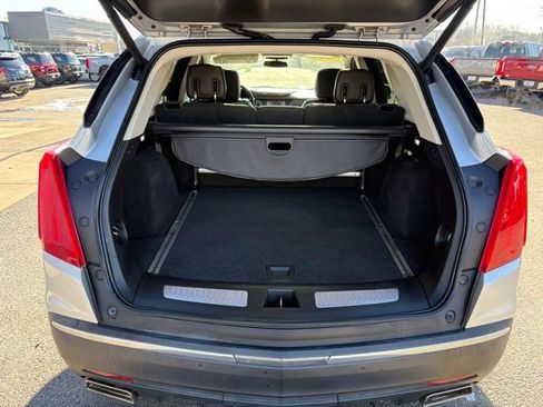 Used 2017 Cadillac XT5 Luxury image 34